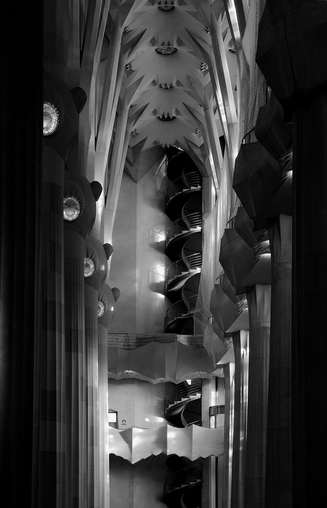 Barcelona-El Prat airport: the Sagrada Familia, the city's icon