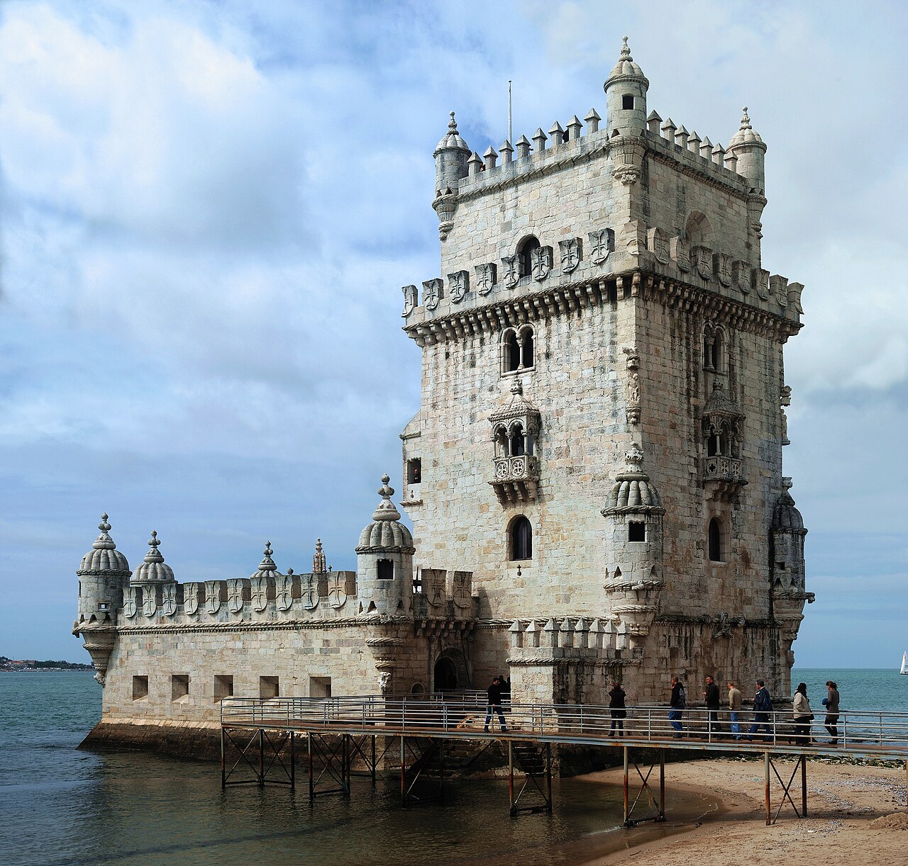 Lisbon airport: the Belem Tower, a symbol of Lisbon