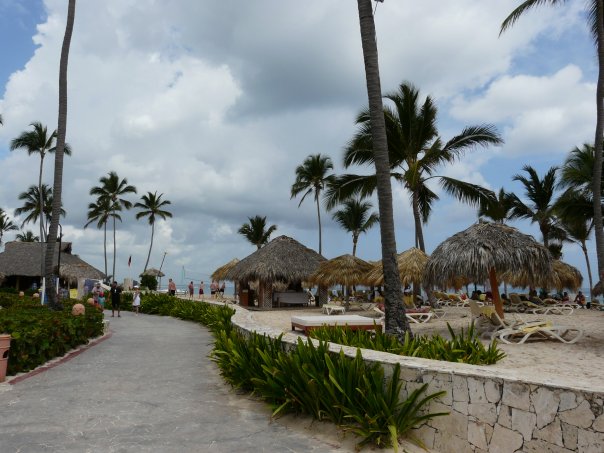 Vuelos baratos a Punta Cana: playa de arena blanca y mar turquesa en Punta Cana